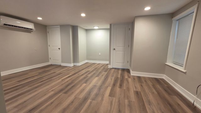 2235 W 21st Place B, Chicago, IL 60608