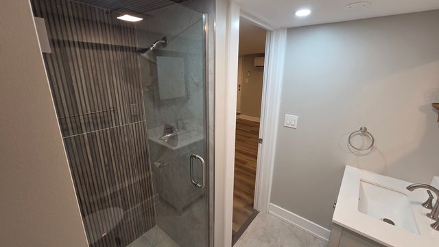 2235 W 21st Place B, Chicago, IL 60608