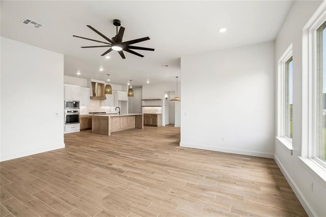 11725 NW 105th Street, Yukon, OK 73099