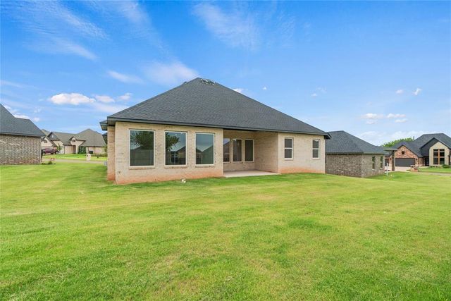 11725 NW 105th Street, Yukon, OK 73099