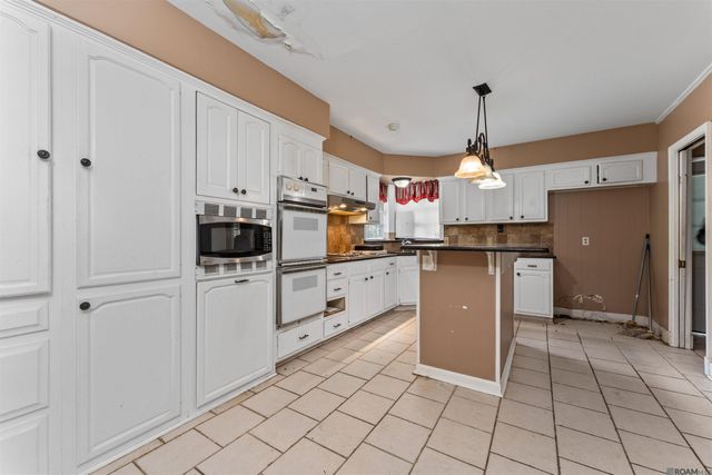 10588 Goodwood Blvd, Baton Rouge, LA 70815