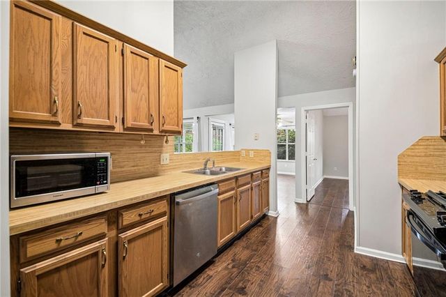 3510 Steve Drive NW, Marietta, GA 30064