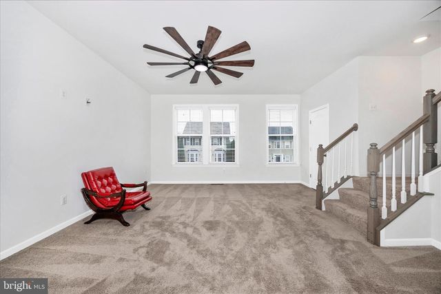 205 UNION RIDGE DR, Charles Town, WV 25414