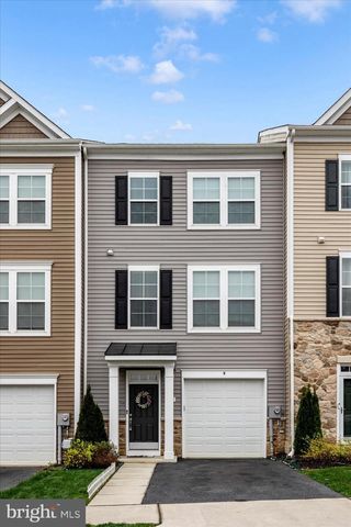 205 UNION RIDGE DR, Charles Town, WV 25414