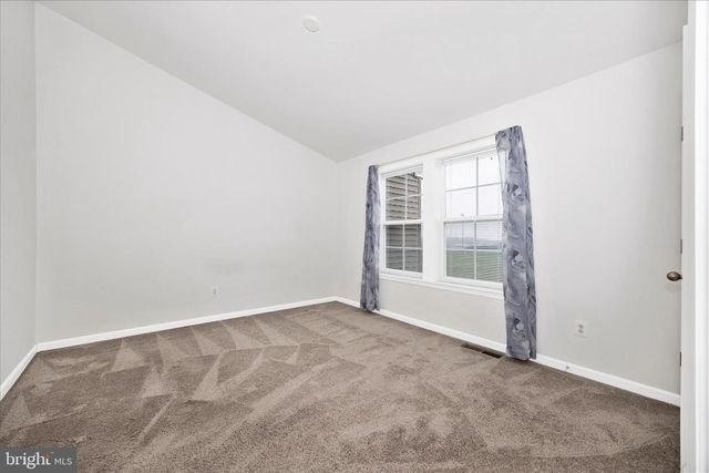 205 UNION RIDGE DR, Charles Town, WV 25414