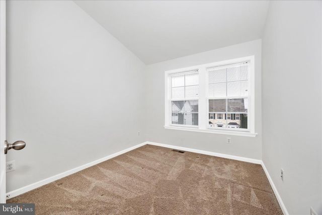 205 UNION RIDGE DR, Charles Town, WV 25414