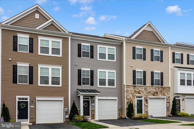 205 UNION RIDGE DR, Charles Town, WV 25414