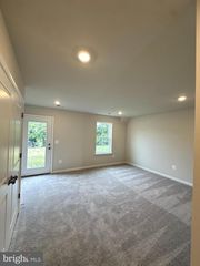 61 GRAY SILVER RD, Inwood, WV 25428
