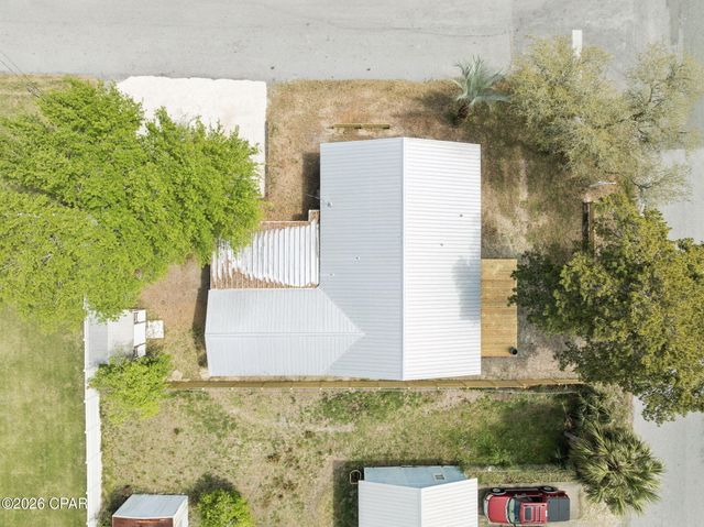 22604 Hilltop Avenue, Panama City Beach, FL 32413