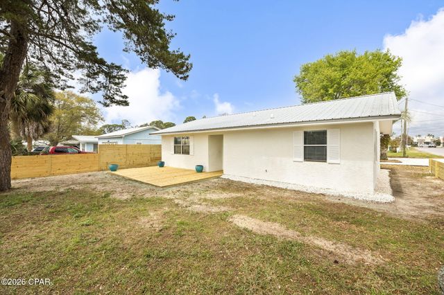 22604 Hilltop Avenue, Panama City Beach, FL 32413