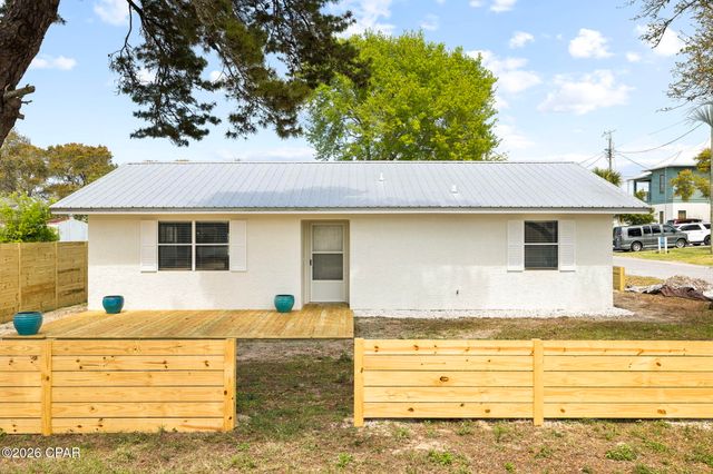 22604 Hilltop Avenue, Panama City Beach, FL 32413