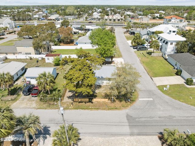 22604 Hilltop Avenue, Panama City Beach, FL 32413