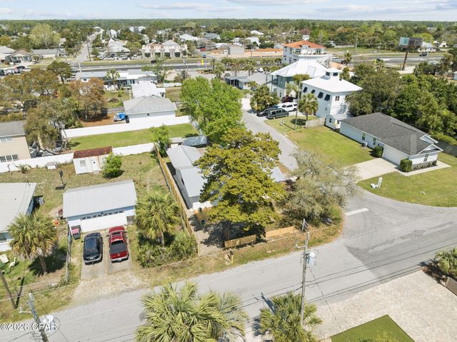 22604 Hilltop Avenue, Panama City Beach, FL 32413