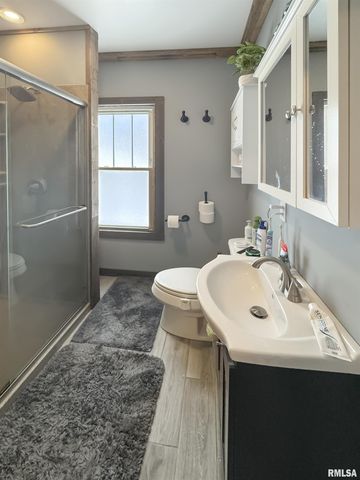 307 NW CROSS Street, Mt Sterling, IL 62353