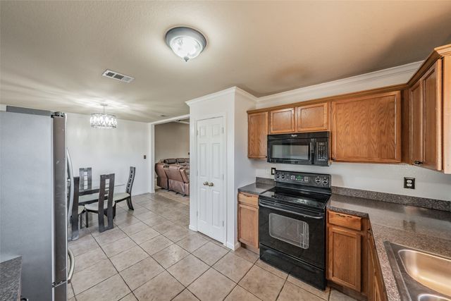 2315 Rogers Avenue, Lancaster, TX 75134