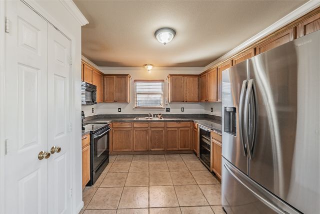 2315 Rogers Avenue, Lancaster, TX 75134