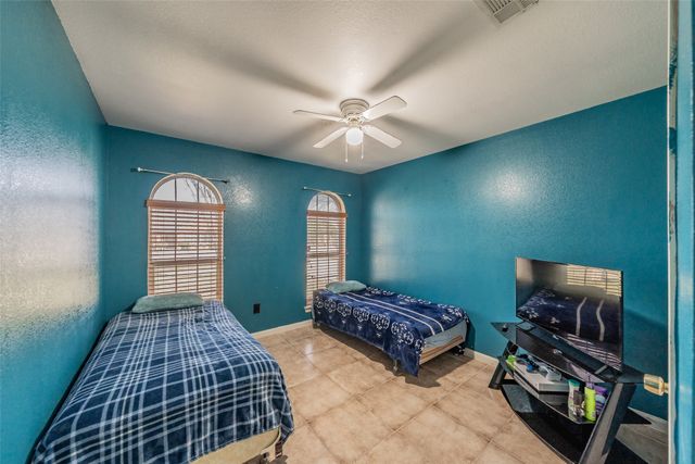 2315 Rogers Avenue, Lancaster, TX 75134
