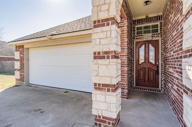 2315 Rogers Avenue, Lancaster, TX 75134