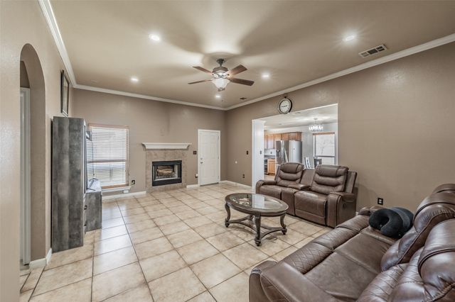 2315 Rogers Avenue, Lancaster, TX 75134