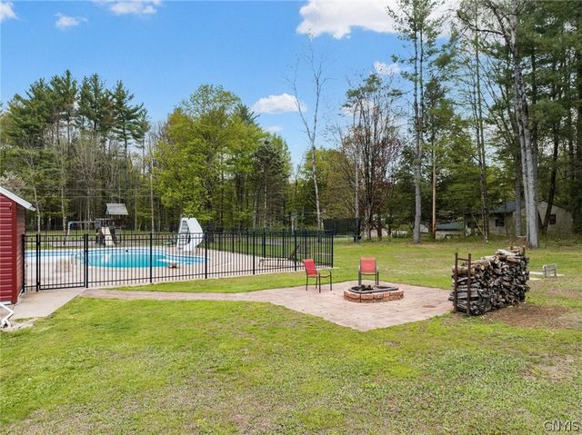 8362 Pinecrest Drive, Rome, NY 13440