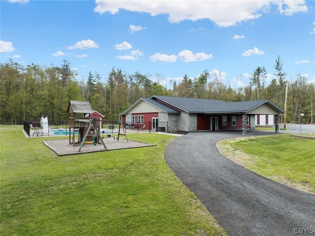 8362 Pinecrest Drive, Rome, NY 13440
