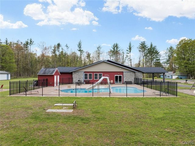 8362 Pinecrest Drive, Rome, NY 13440