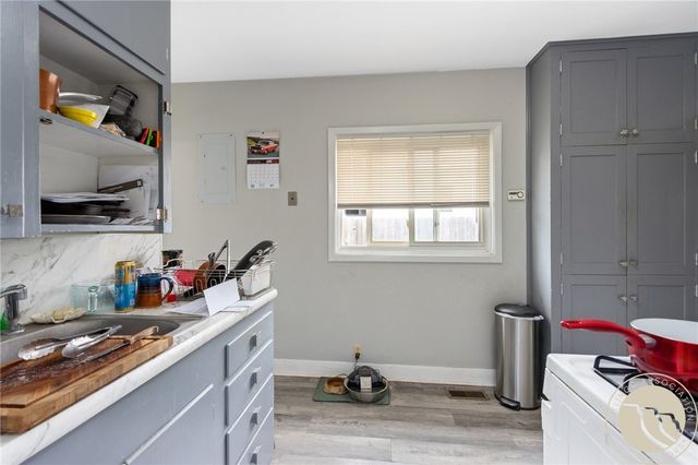 27 Monroe Street, Billings, MT 59101