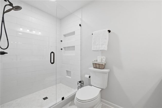 1129 Liberty Parkway NW, Atlanta, GA 30318