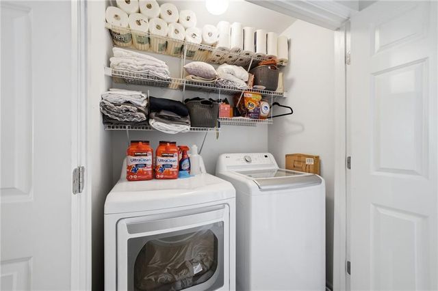 1129 Liberty Parkway NW, Atlanta, GA 30318