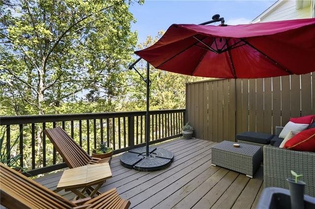 1129 Liberty Parkway NW, Atlanta, GA 30318