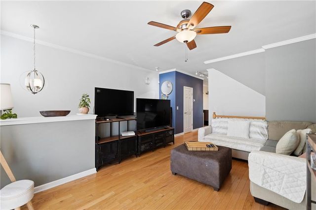 1129 Liberty Parkway NW, Atlanta, GA 30318