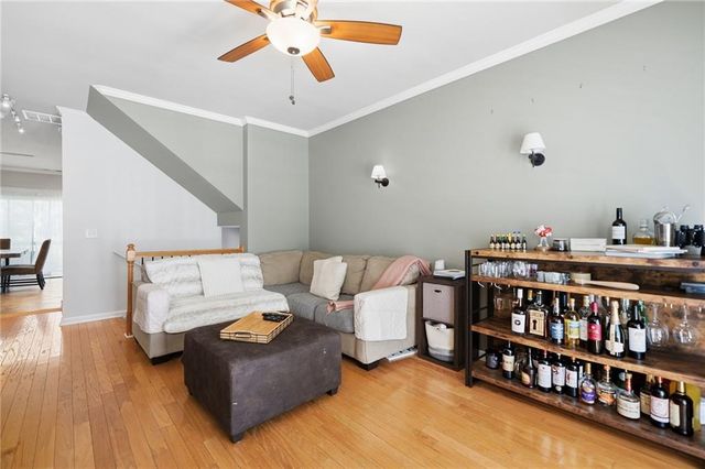 1129 Liberty Parkway NW, Atlanta, GA 30318