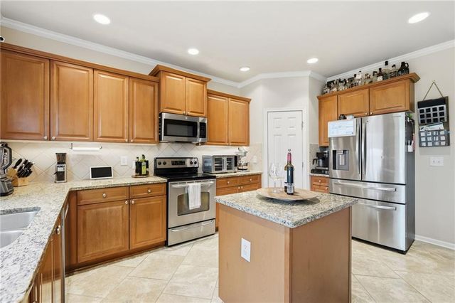 1129 Liberty Parkway NW, Atlanta, GA 30318