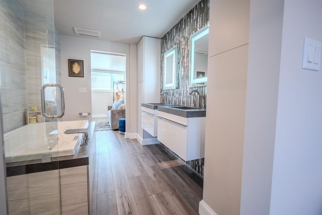 947 Ocean Blvd Unit 16, Hampton, NH 03842