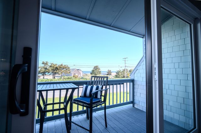 947 Ocean Blvd Unit 16, Hampton, NH 03842