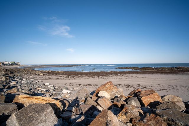 947 Ocean Blvd Unit 16, Hampton, NH 03842