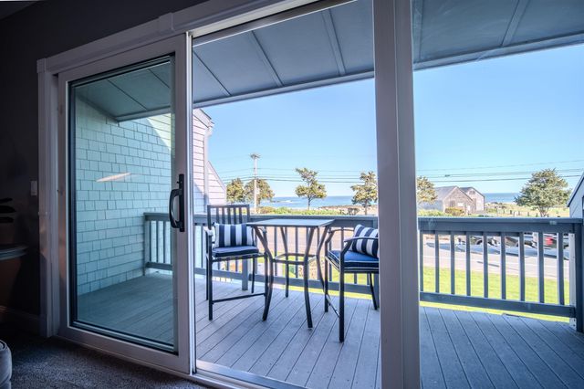 947 Ocean Blvd Unit 16, Hampton, NH 03842