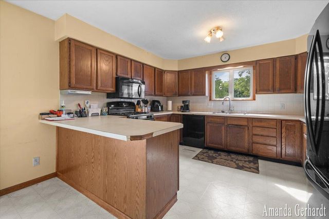 7011 W Bricker, Greenville, MI 48838