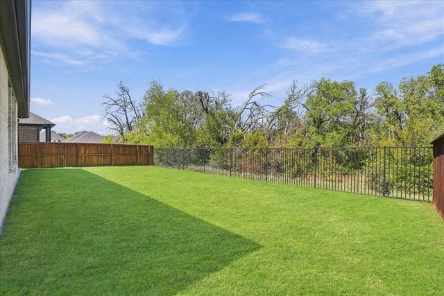 1517 Parker Stone Boulevard, Denton, TX 76210