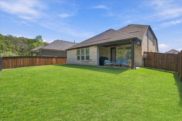 1517 Parker Stone Boulevard, Denton, TX 76210