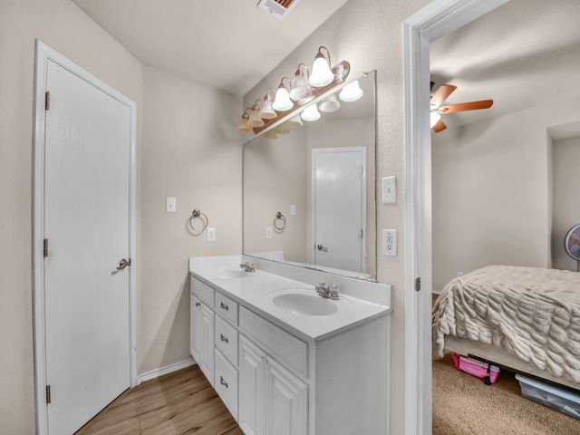 210 Wellington Trail, Weatherford, TX 76085