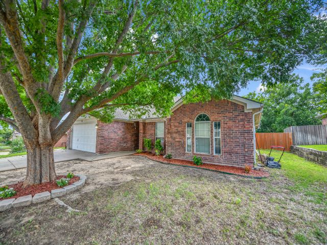 210 Wellington Trail, Weatherford, TX 76085