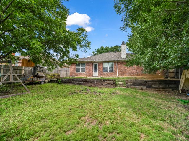 210 Wellington Trail, Weatherford, TX 76085