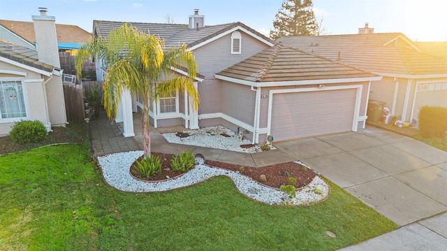 9120 Bristol Plaza Way, Elk Grove, CA 95624