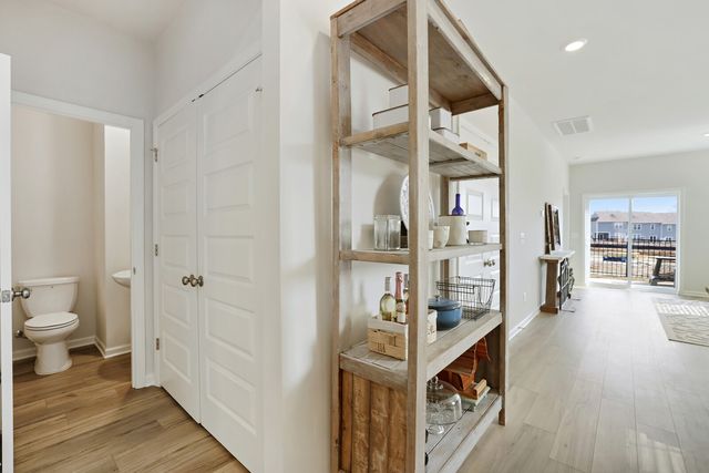 1653 Manuka Ln, Columbia, TN 38401