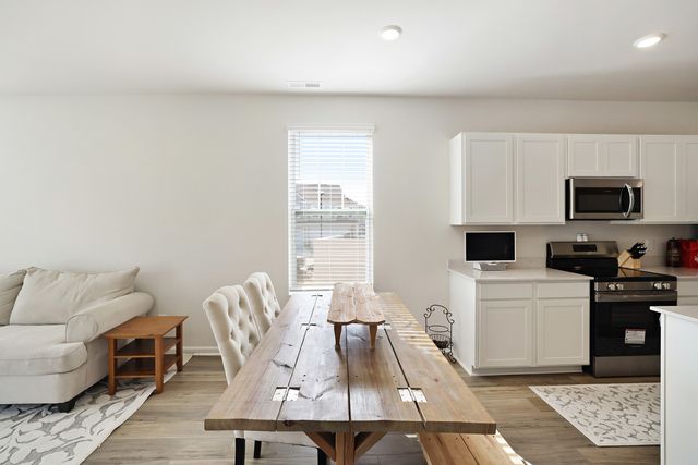 1653 Manuka Ln, Columbia, TN 38401