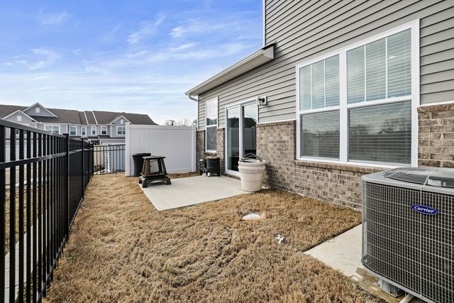 1653 Manuka Ln, Columbia, TN 38401