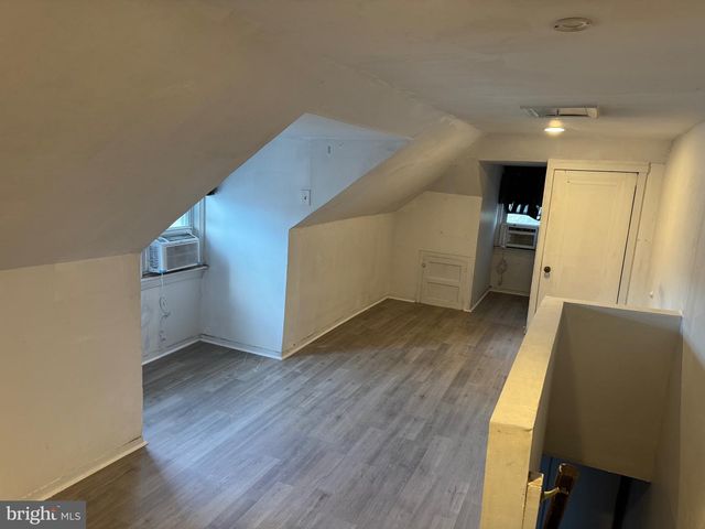 410 LAUREL RD, Lansdowne, PA 19050