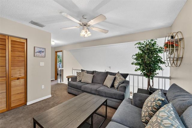 3612 PINE KNOT DRIVE, Valrico, FL 33596