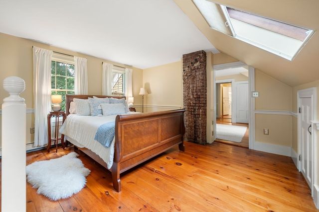 31 Broadway, Hanover, MA 02339